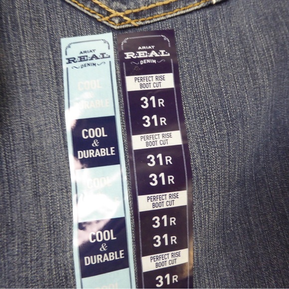 Ariat Real Perfect Rise Boot Denim Jeans NWT 31R - Picture 6 of 7